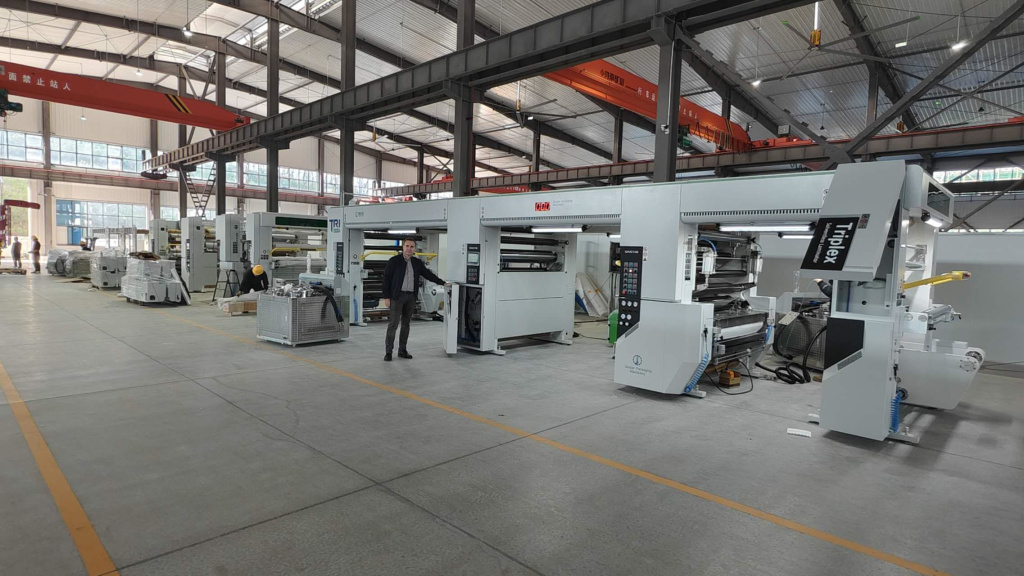 New Triplex TRI assemble stage.jpg New Triplex TRI assemble stage.jpg